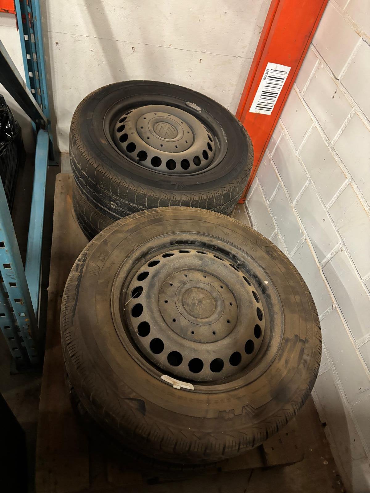 Set Stalen Velgen met Banden (VW Transporter / Caddy), Auto-onderdelen, Ophalen, Band(en)