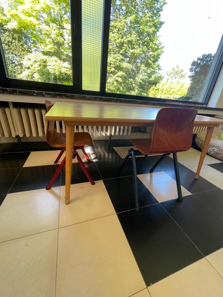 Werk knutsel Tafel kinderen, Kinderen en Baby's, Kinderkamer | Tafels en Stoelen, Ophalen, Zo goed als nieuw