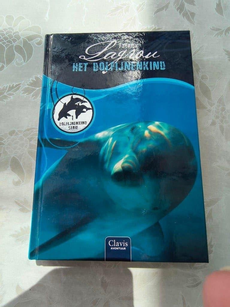 Het Dolfijnenkind - Patrick Lagrou, Boeken, Patrick Lagrou, Ophalen of Verzenden, Zo goed als nieuw, Fictie