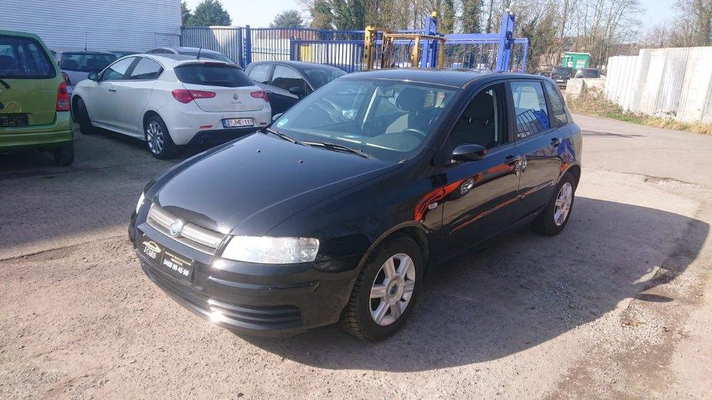 Fiat stilo 1600cc essence 2007 153000km 5ptes clim GARANTIE, Voorwielaandrijving, Stof, Zwart, Bedrijf