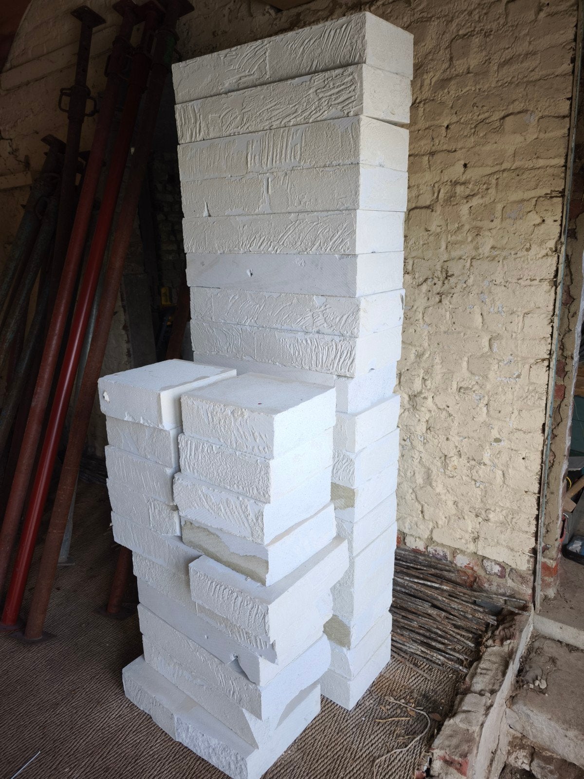 18 blocs Ytong 60 x 25 x 10 cm + chutes offertes, Bricolage & Construction, Enlèvement, Béton