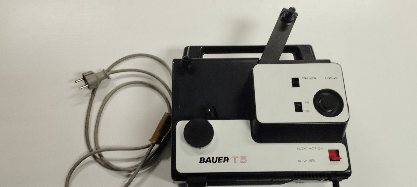 8 MM projector met doek en viewer, Ophalen of Verzenden