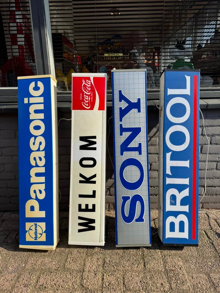 Diverse oude reclame lichtbakken, Verzamelen, Ophalen, Gebruikt, Lichtbak of (neon) lamp