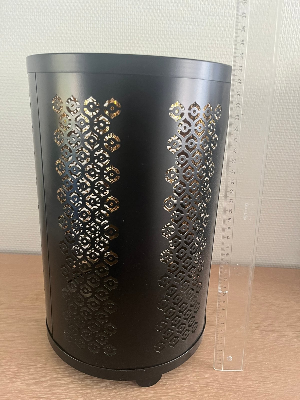 Zwarte metalen schaal, Huis en Inrichting, Ophalen, Zo goed als nieuw, Metaal, Schaal