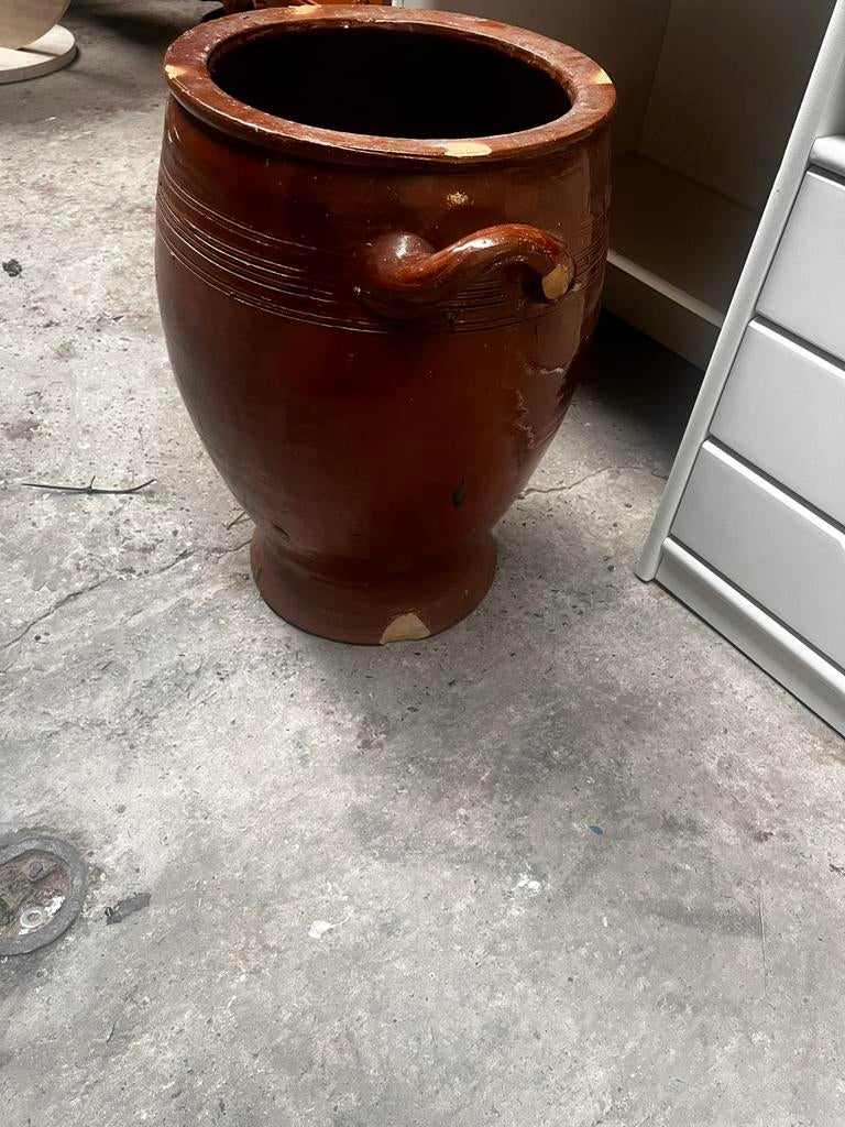 Oude boterpot, Ophalen, Steen, Gebruikt, Binnen