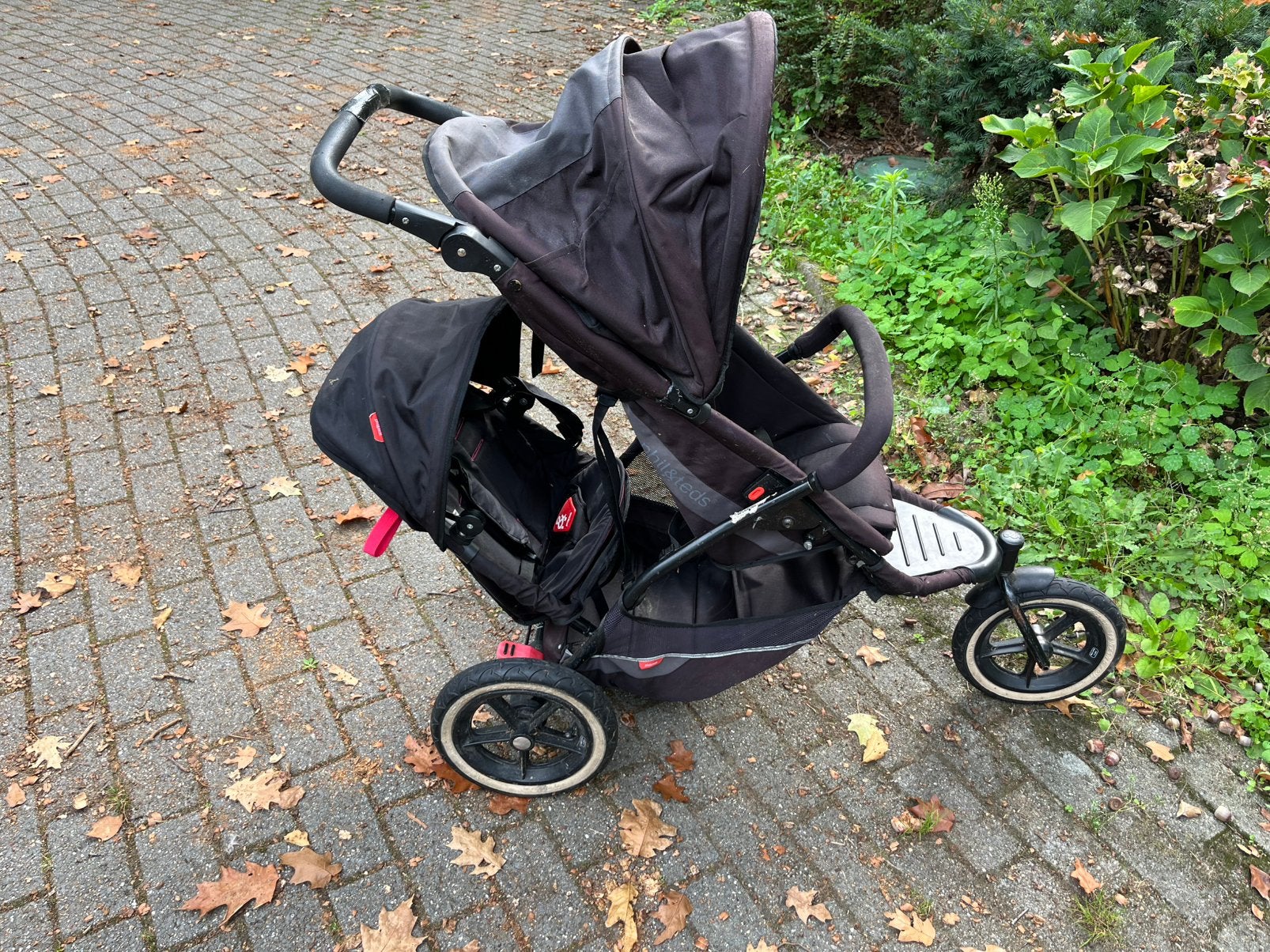 Phil & Teds buggy + extra kinderzitje en regenhoes, Enfants & Bébés, Enlèvement, Utilisé, Poussette ou Buggy