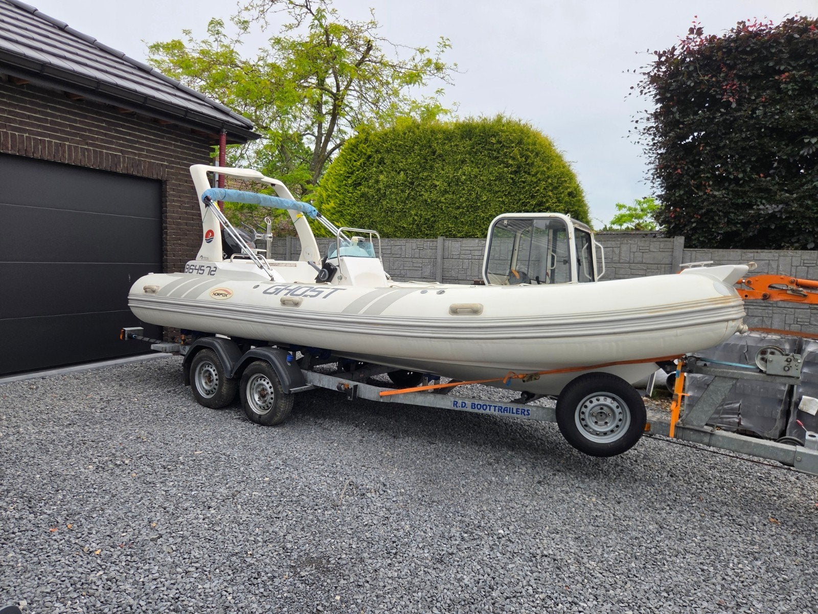 Bateau semi rigide 5,80m moteur suzuki 4T 90ch, Sports nautiques & Bateaux, Canots pneumatiques, Ancre