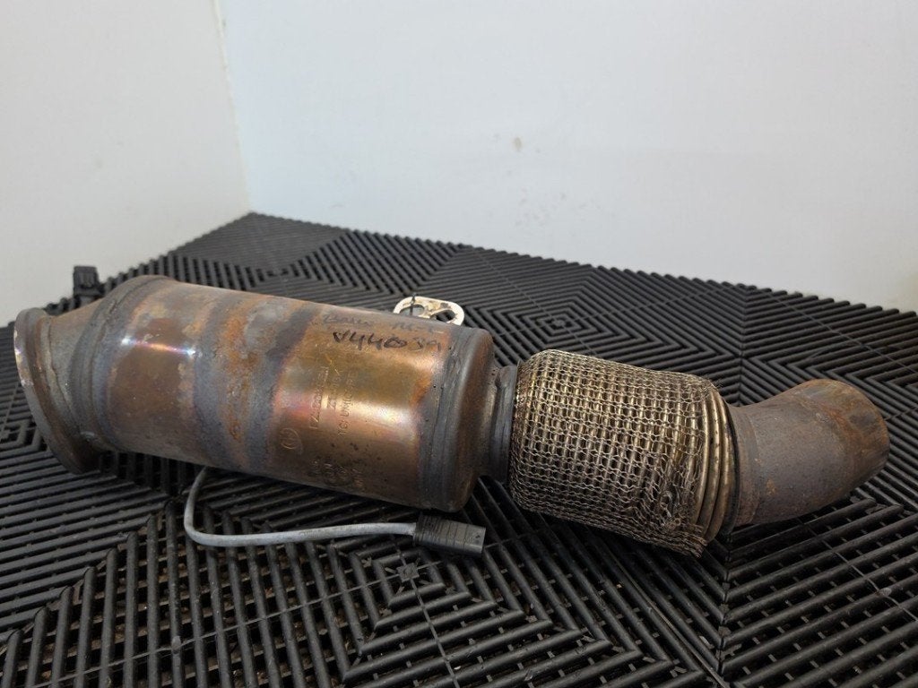 KATALYSATOR BMW M1 (F20) (01-2012/06-2019) (|8631626|), Auto-onderdelen, Gebruikt, BMW, Petuelring 130
80809  München, DE, Bayerische Motoren Werke AG