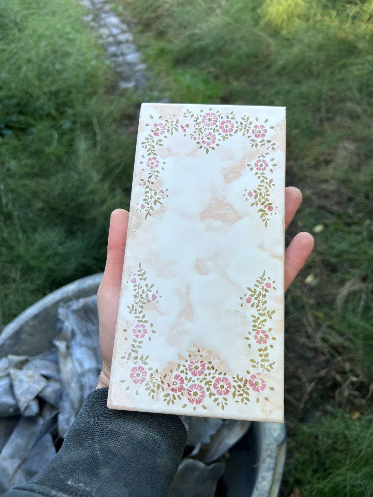 Tegels neutraal roos wit + accent tegels met bloemen, Doe-het-zelf en Bouw, Ophalen, Wandtegels, Minder dan 20 cm, Minder dan 5 m²