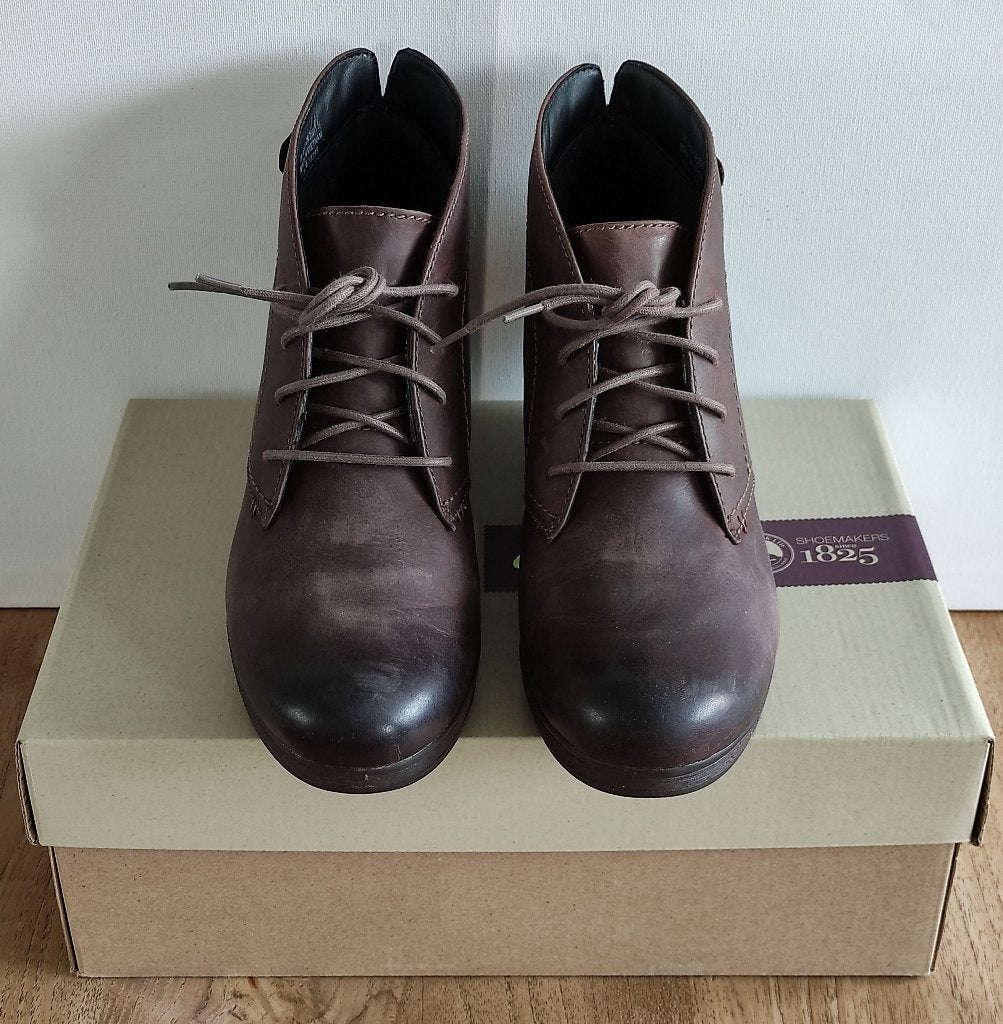 Clarks Nataline Emmi Enkellaarsjes mt 40, Bruin, Lage of Enkellaarzen, Nieuw, Ophalen of Verzenden