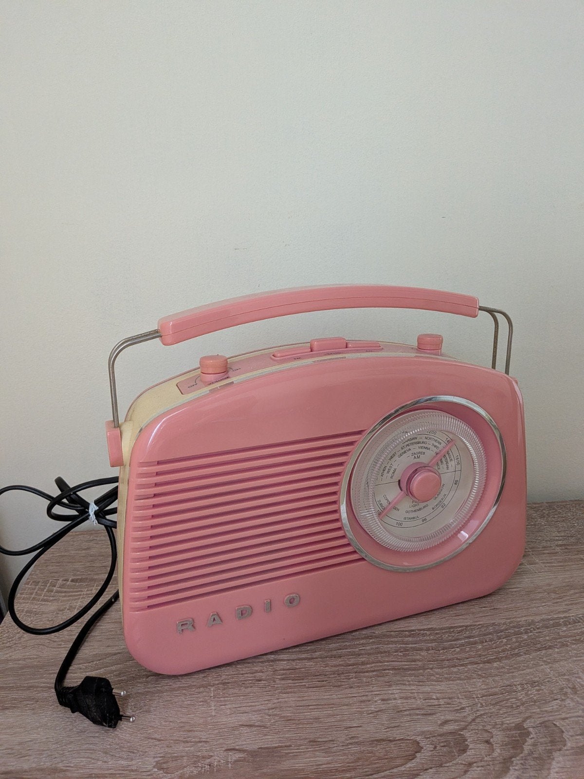 Radio in retro look, Enlèvement ou Envoi, Radio