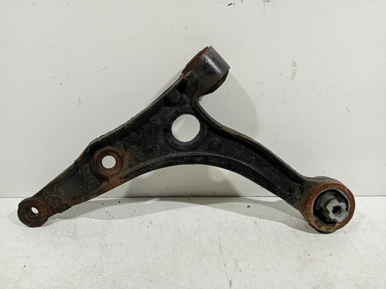 Draagarm links voor Peugeot Boxer, Auto-onderdelen, Onderdelen@venauto.nl, Van der Ven Autorecycling B.V., Gebruikt, Ettenseweg 76, 4706 PB Roosendaal, The Netherlands