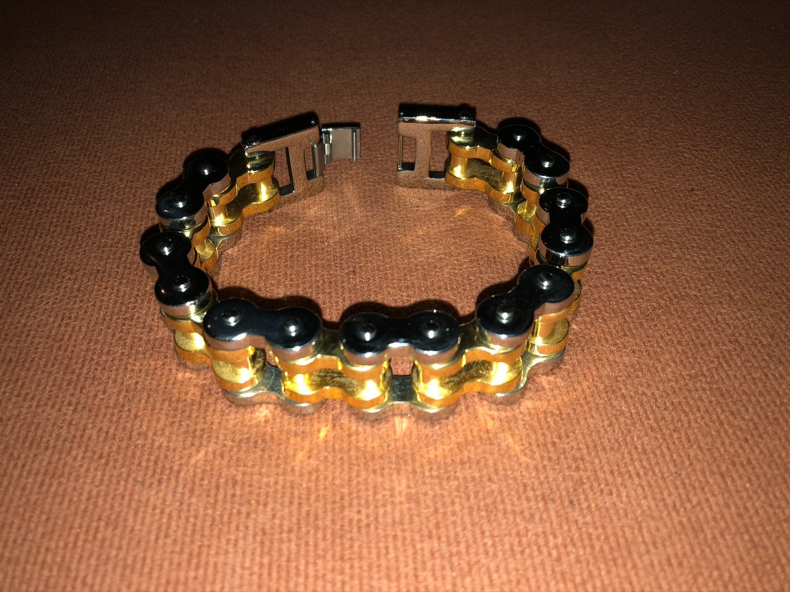 Mooie motorbike armband nieuw, Ophalen of Verzenden, Nieuw, Goud, Staal