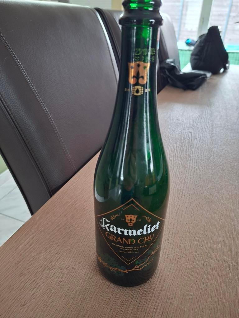 Lege karmeliet fles, Ophalen