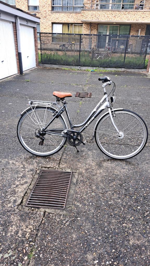 Damesfiets norta 28inch, Fietsen en Brommers, Fietsen | Dames | Damesfietsen, Ophalen