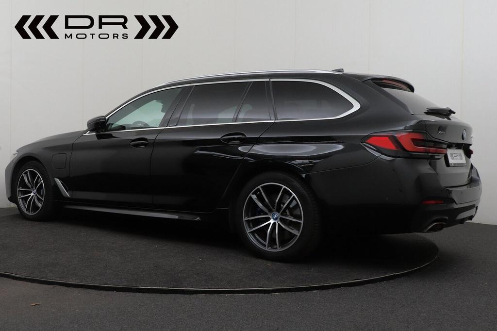 BMW 530 E xDrive  - M-PAKKET - 360 CAMERA  - DRIVE ASSIST, Auto's, BMW, 0 min, 292 pk, 0 kg, 216 kW