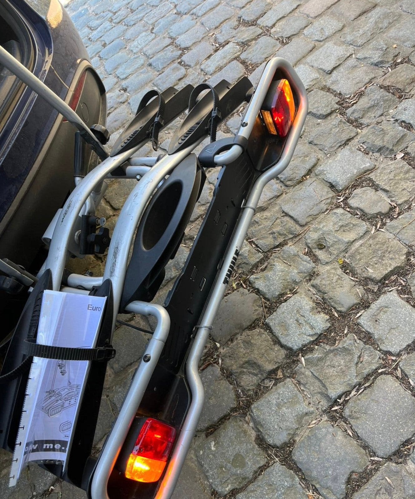 Fietsrek thule, Ophalen, Gebruikt, Brede banden, 2 fietsen