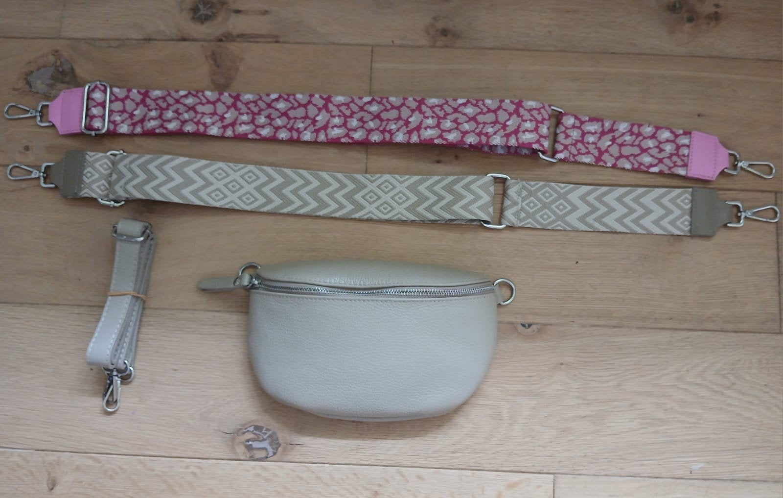 sac banane avec 2 bandoulières, Autres marques, Cuir, Beige, Comme neuf