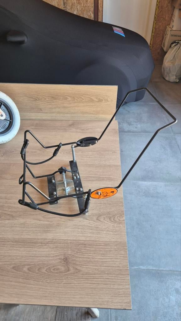 Houder voor Maxi-cosi op fiets., Ophalen