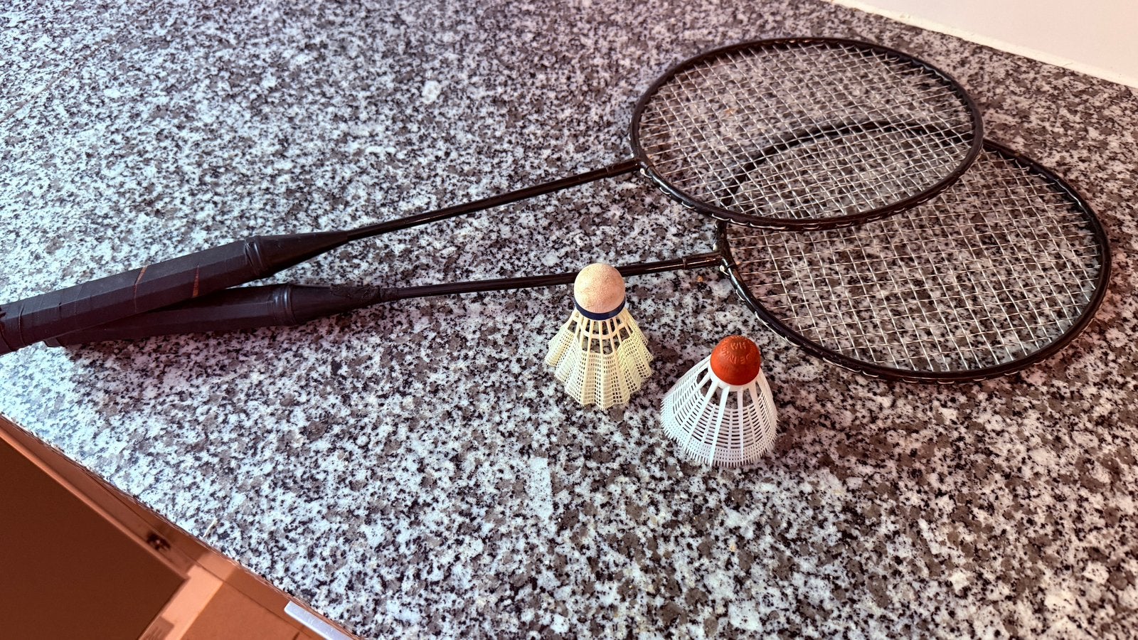 Twee badminton raketten, Ophalen, Zo goed als nieuw