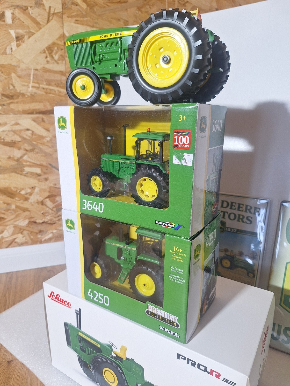 john deere trekkers, Hobby en Vrije tijd, Modelauto's | 1:32, Ophalen