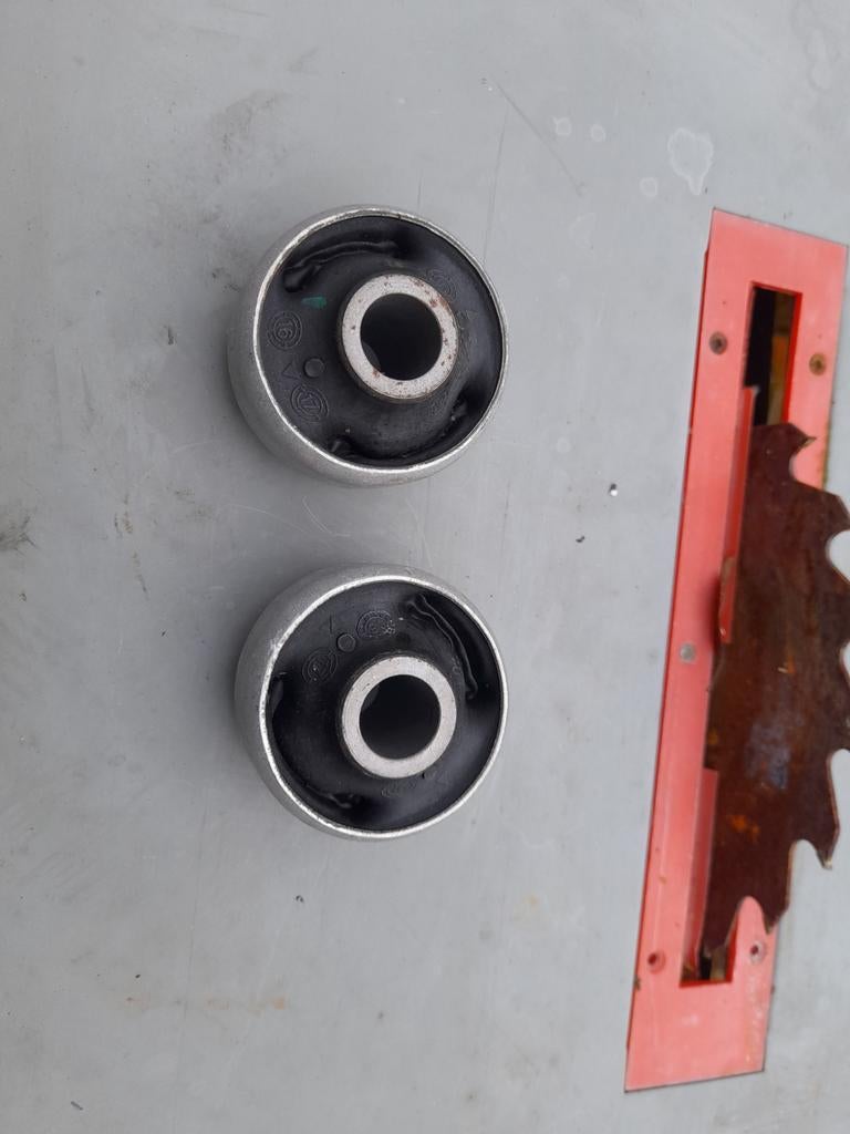 Caddy mk2 draagarm rubber, Auto-onderdelen, Ophalen, Seat