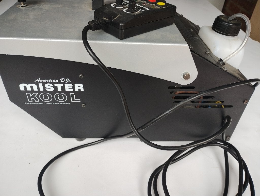 ADJ Low fog rookmachine met defecte pomp, Muziek en Instrumenten, Ophalen, Gebruikt, Rookmachine