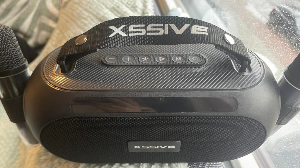 XSSIVE karaoke box, Ophalen, Zo goed als nieuw, Microfoon(s)
