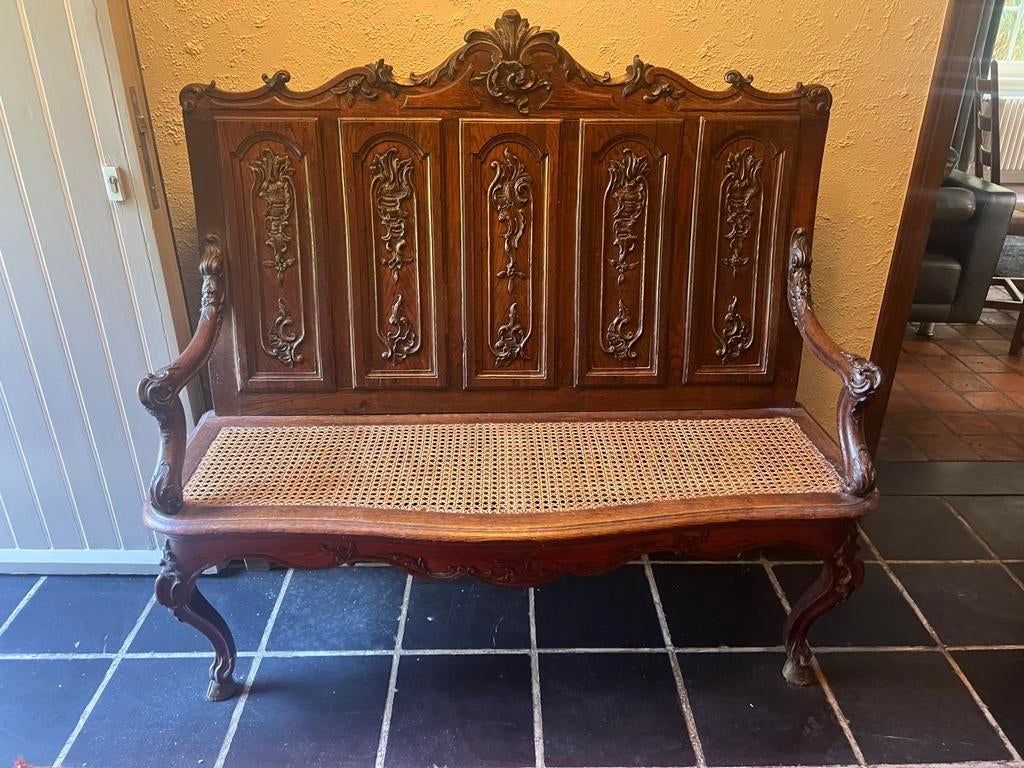 Antiek Louis XV stijl bankje - massief hout - rieten zitting, Antiek en Kunst, Ophalen of Verzenden