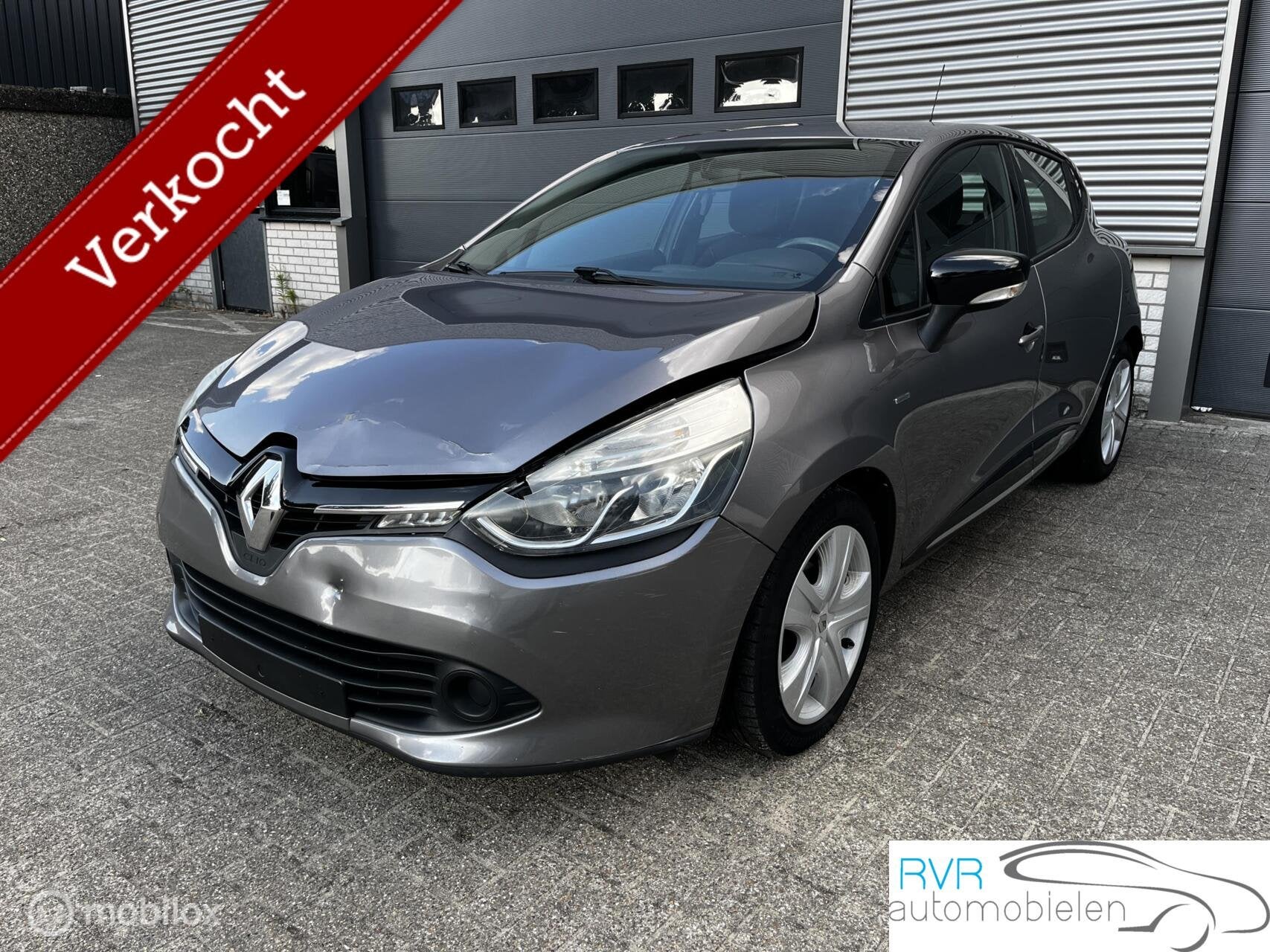 Renault Clio 0.9 TCe Dynamique / SCHADE, Voorwielaandrijving, 898 cc, Stof, Gebruikt