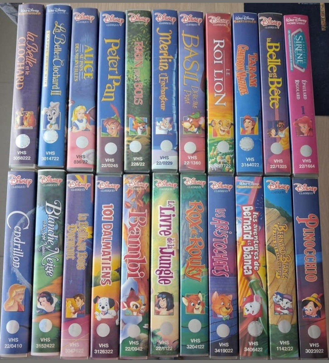Walt Disney lot de 22 VHS, CD & DVD, VHS | Enfants & Jeunesse, Comme neuf, Dessin animé, VHS, Français, Enlèvement