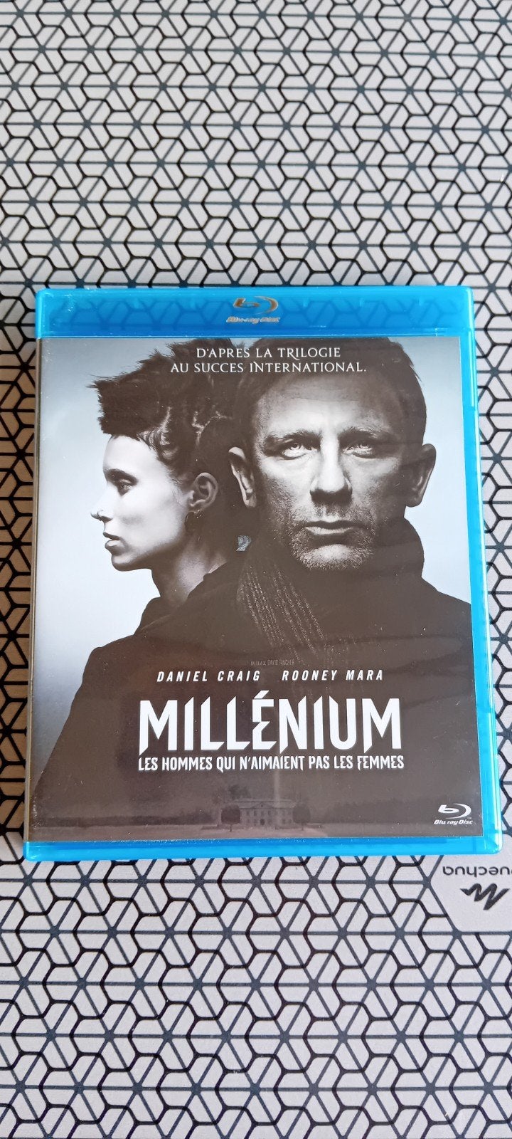 "Millenium" Blu-ray, CD & DVD, Blu-ray, Enlèvement ou Envoi, Blu-ray