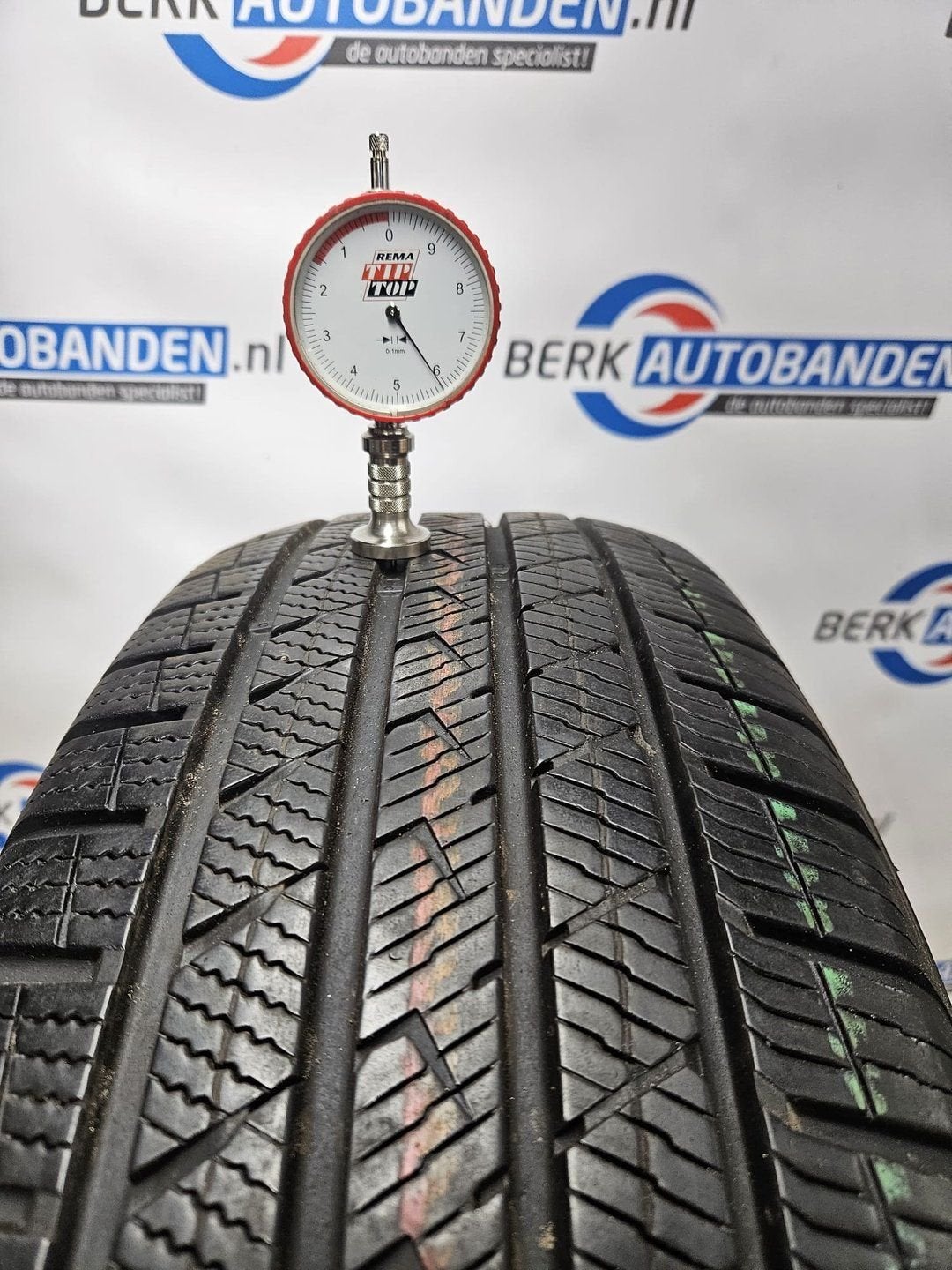 2x Vredestein Quatrac Pro+ 225/65 R17 106V XL 225/65/17 2256, Autos : Pièces & Accessoires, Pneus & Jantes, 4 Saisons, Véhicule de tourisme