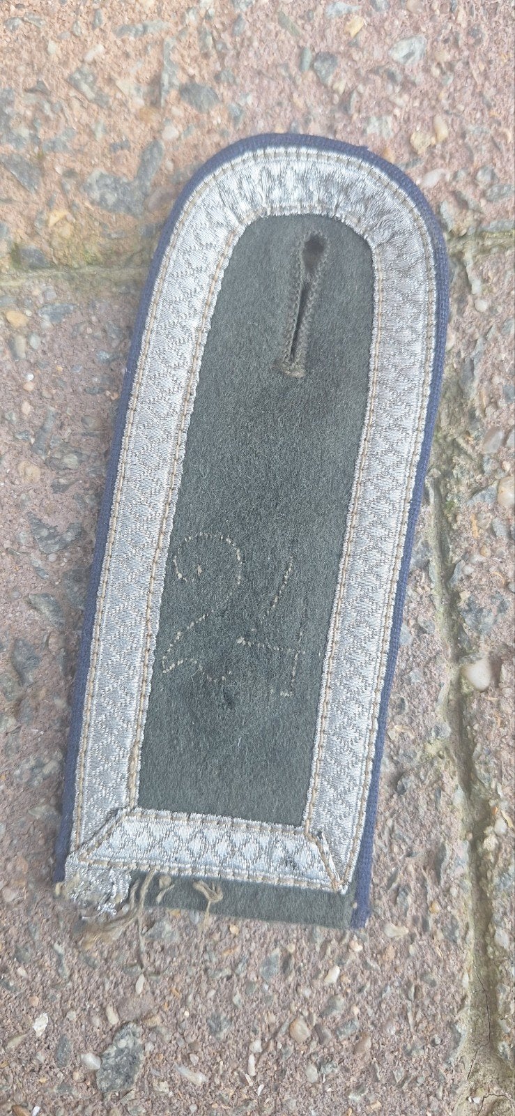 Duitse epaulette, Ophalen