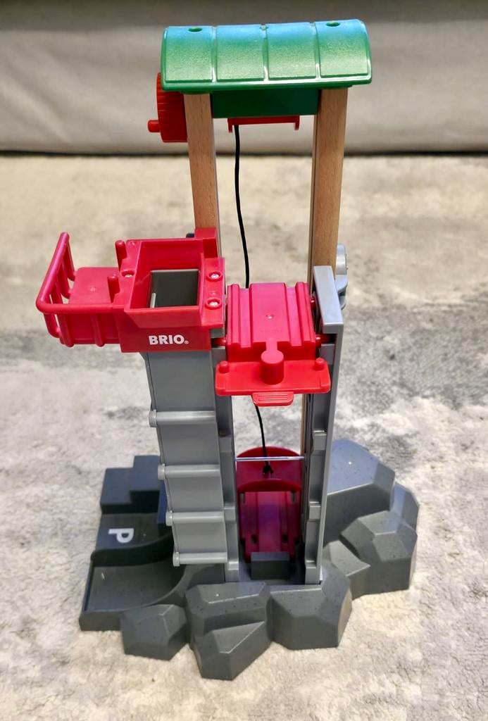 BRIO World – Port cargo + entrepôt + pont-levis + rails, Autres marques, Comme neuf, Enlèvement, Circuit