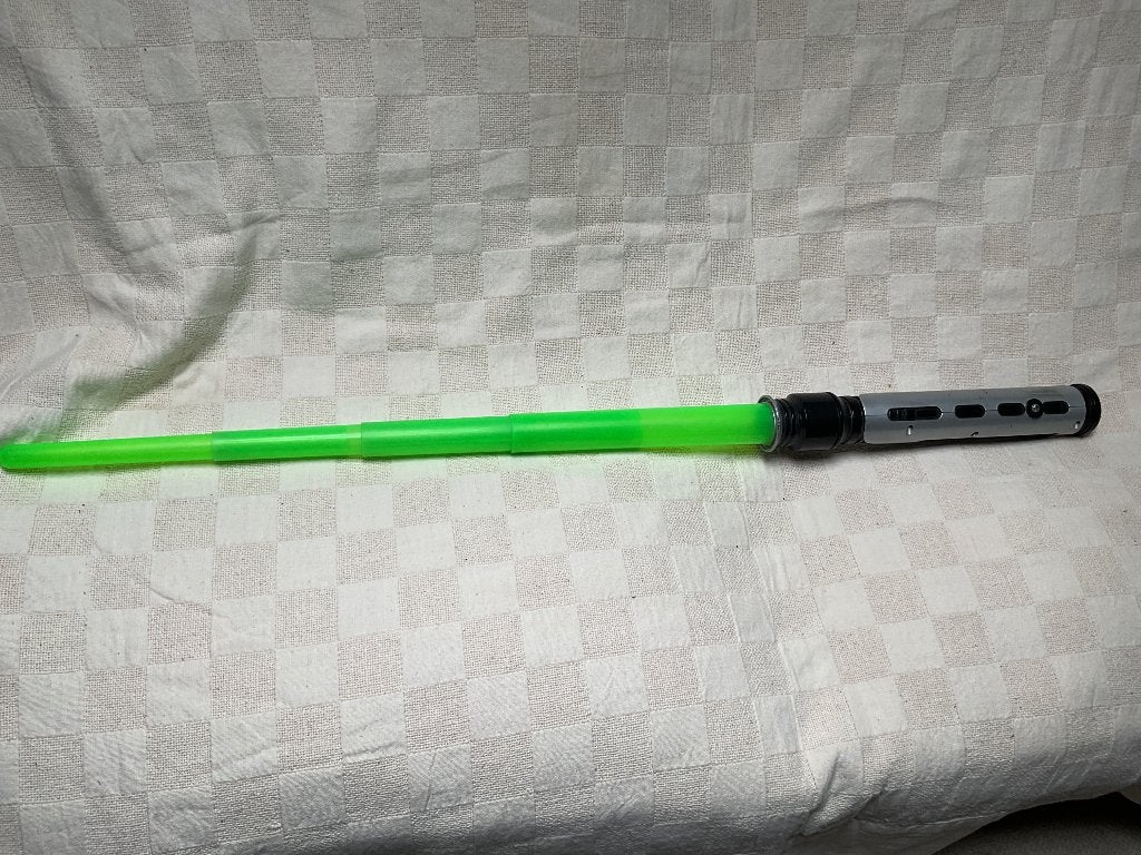 Ouder  Star Wars zwaard jaren 90, werkt nog, Ophalen of Verzenden, Gebruikt, Gebruiksvoorwerp