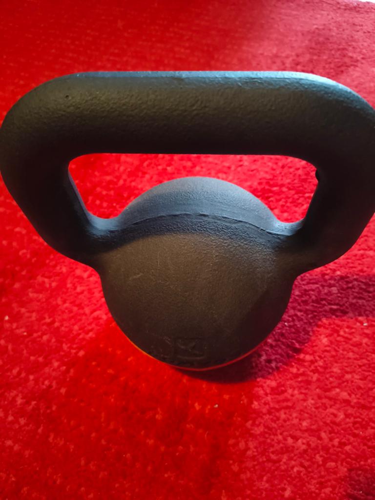 Kettlebell 12kg, Sport en Fitness, Ophalen, Zo goed als nieuw