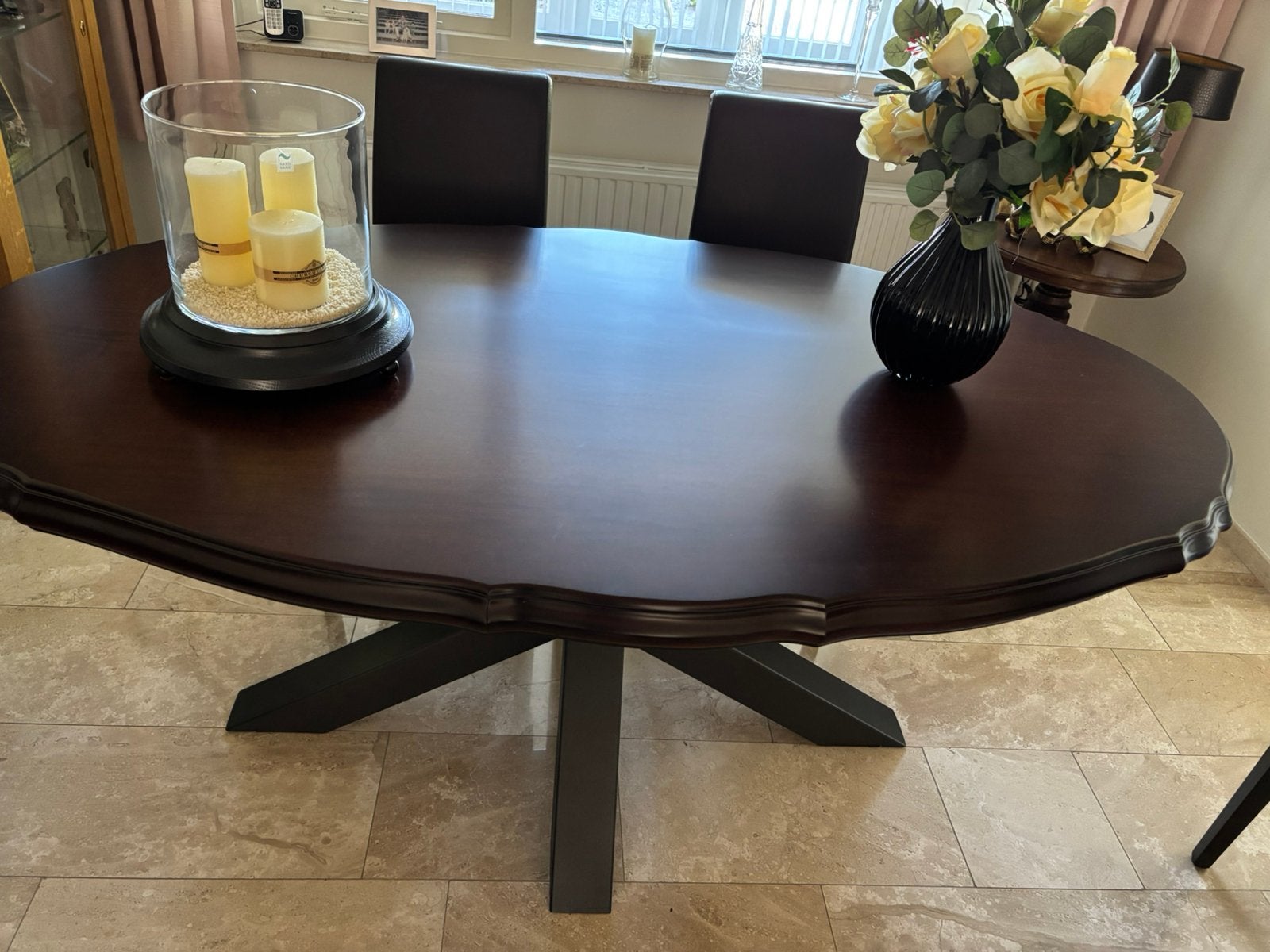 Très belle table ovale ÉTAT NEUF, Enlèvement, Neuf