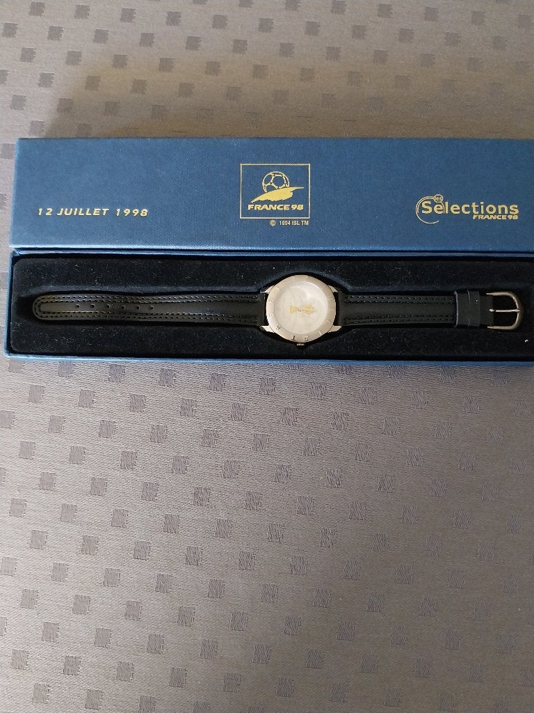 Horloge, Handtassen en Accessoires, Horloges | Heren, Overige materialen, Leer, Polshorloge, Nieuw