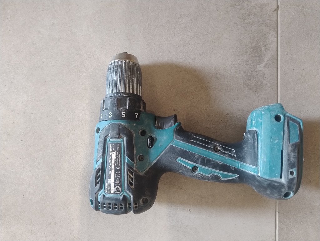 Makita boor schroefmachine, Ophalen