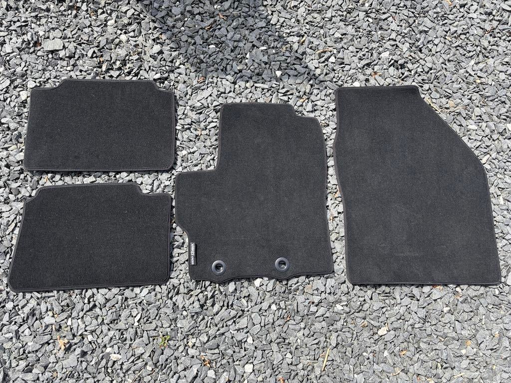 Tapis de sol - Toyota Yaris Cross, Ophalen, Zo goed als nieuw