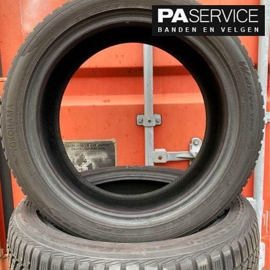 4x Yokohama 215 45 17 winterbanden met 7,5 en 6,5 mm, Autos : Pièces & Accessoires, Pneus et Jantes, -, 17 pouces, Utilisé
