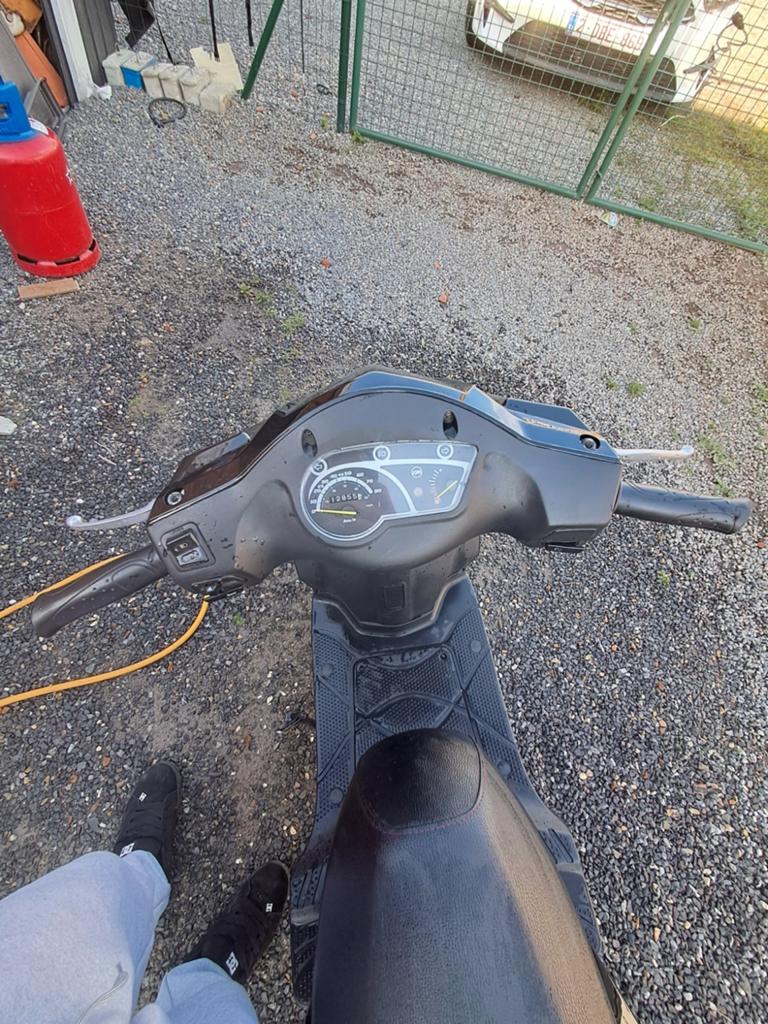 Sym orbit 2, Fietsen en Brommers, Ophalen, Overige modellen, Klasse A (25 km/u), Zo goed als nieuw