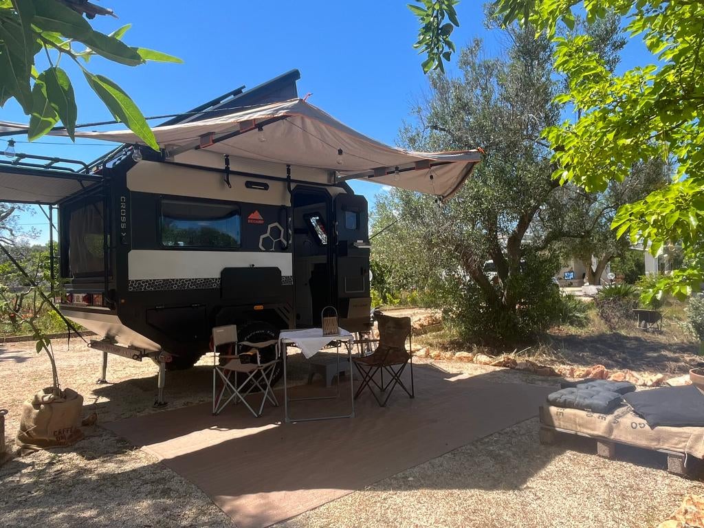 CARAVANE DECAMP X3, 4 à 5 mètres, Coin salon convertible, Particulier, Panneau solaire