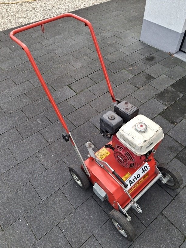 Verticuteermachine professioneel model Caravaggi Ario 40, Tuin en Terras, Ophalen, Zo goed als nieuw, Benzine, CARAVAGGI
