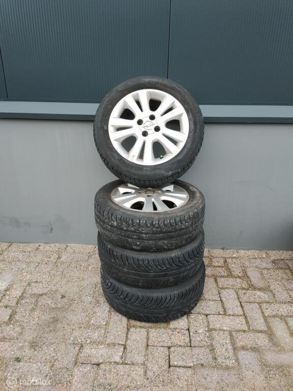 Banden Opel Astra 205/55 R16H91 H - Dynax 05025, Gebruikt, Ophalen of Verzenden