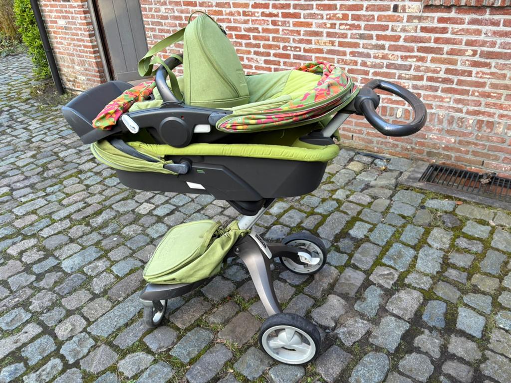 Kinderwagen/poussette  Stokke Xplory met vele toebehoren, Kinderen en Baby's, Kinderwagens en Combinaties, Ophalen, Zo goed als nieuw