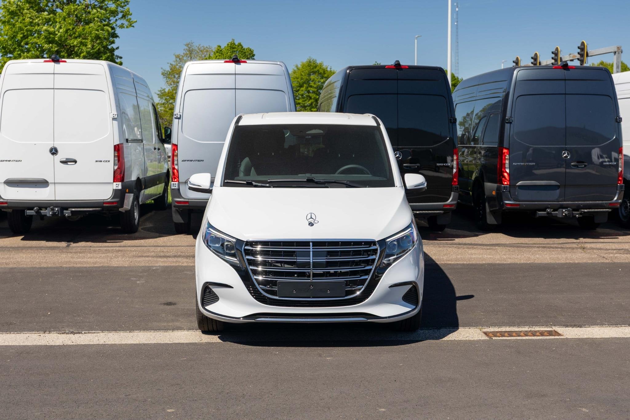 Mercedes-Benz V-Klasse V 300 d L2 9G-TRONIC Exclusive, Autos, Neuf, Entreprise, 2000 kg, https://public.car-pass.be/vhr/c0cd1b78-38a6-459b-b378-5550b19ca2e9