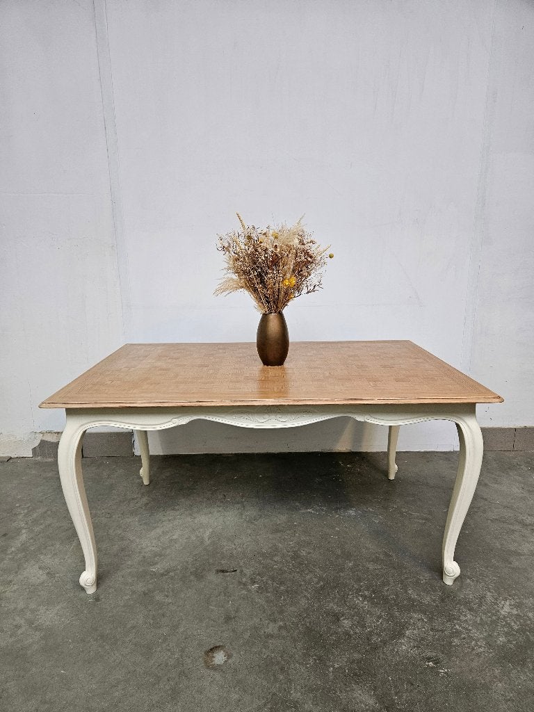 Table à manger Louis XV rénovée chêne massif 6 personnes, Maison & Meubles, Tables | Tables à manger, 100 à 150 cm, Louis XV revisité / campagne chic / vintage rénové