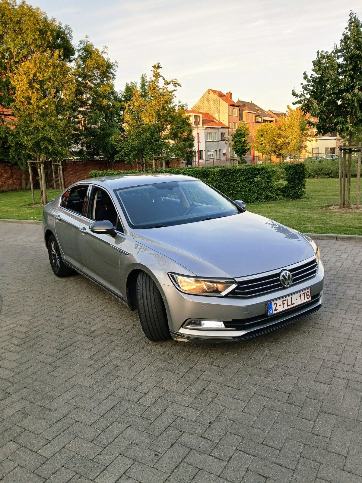 VOLKSWAGEN PASSAT 2.0CR TDI (EURO 6B), Auto's, Stof, Beige, 5 deurs, Particulier